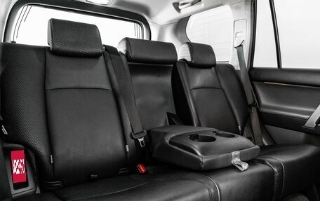 Toyota Land Cruiser Prado 150 рестайлинг 2, 2012 год, 2 399 000 рублей, 21 фотография