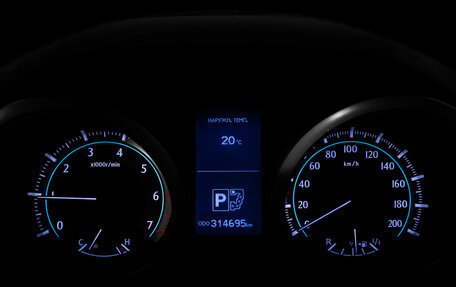 Toyota Land Cruiser Prado 150 рестайлинг 2, 2012 год, 2 399 000 рублей, 25 фотография
