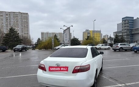 Toyota Camry, 2008 год, 850 000 рублей, 2 фотография