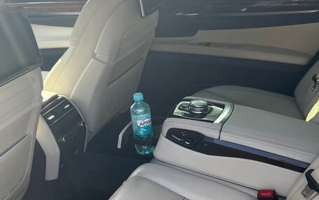 BMW 7 серия, 2014 год, 2 650 000 рублей, 16 фотография