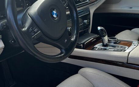 BMW 7 серия, 2014 год, 2 650 000 рублей, 8 фотография