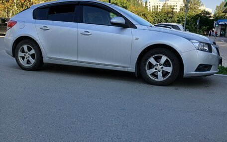 Chevrolet Cruze II, 2012 год, 850 000 рублей, 3 фотография