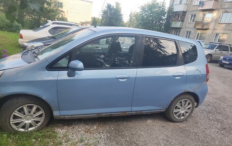 Honda Fit III, 2002 год, 170 000 рублей, 4 фотография