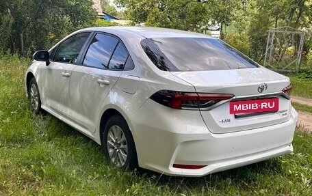 Toyota Corolla, 2020 год, 2 200 000 рублей, 3 фотография