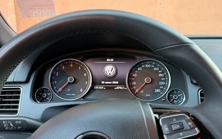 Volkswagen Touareg III, 2013 год, 2 550 000 рублей, 3 фотография