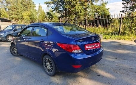 Hyundai Solaris II рестайлинг, 2012 год, 800 000 рублей, 6 фотография