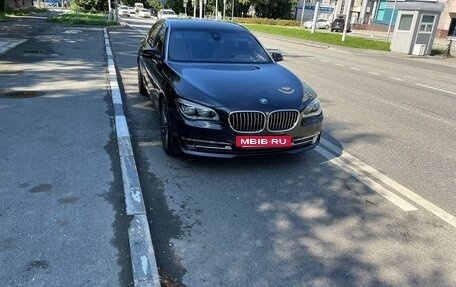 BMW 7 серия, 2013 год, 1 300 000 рублей, 3 фотография