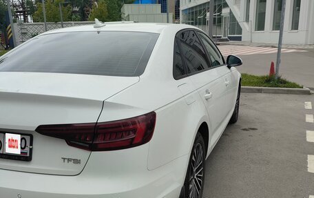 Audi A4, 2018 год, 1 990 000 рублей, 5 фотография