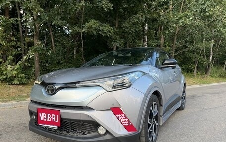 Toyota C-HR I рестайлинг, 2018 год, 1 950 000 рублей, 1 фотография