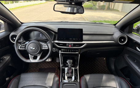 KIA K3, 2021 год, 1 800 000 рублей, 10 фотография