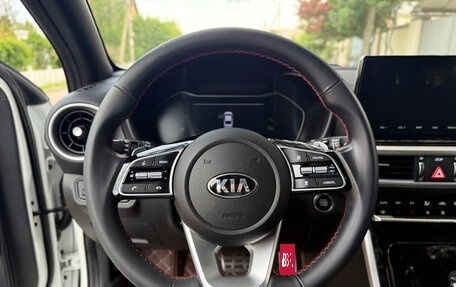 KIA K3, 2021 год, 1 800 000 рублей, 12 фотография