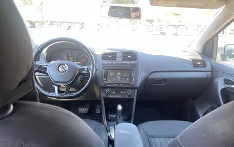 Volkswagen Polo VI (EU Market), 2017 год, 980 000 рублей, 7 фотография
