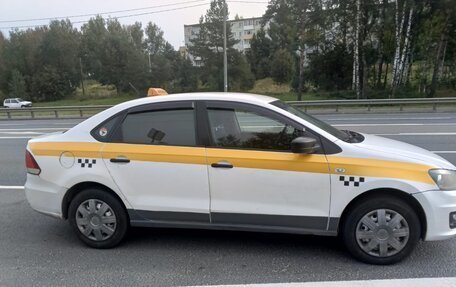 Volkswagen Polo VI (EU Market), 2018 год, 500 000 рублей, 2 фотография