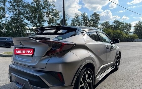 Toyota C-HR I рестайлинг, 2018 год, 1 950 000 рублей, 4 фотография