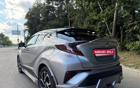 Toyota C-HR I рестайлинг, 2018 год, 1 950 000 рублей, 3 фотография