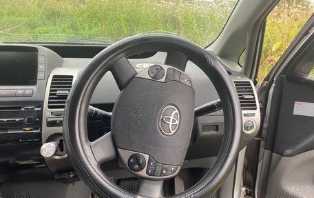 Toyota Prius, 2009 год, 800 000 рублей, 4 фотография
