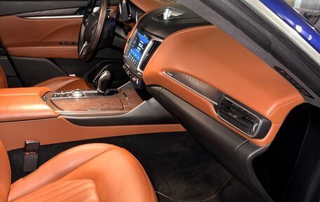 Maserati Levante I, 2017 год, 4 150 000 рублей, 9 фотография