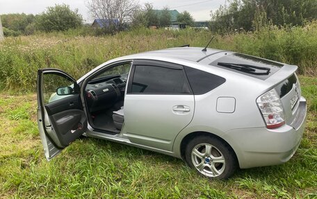 Toyota Prius, 2009 год, 800 000 рублей, 9 фотография
