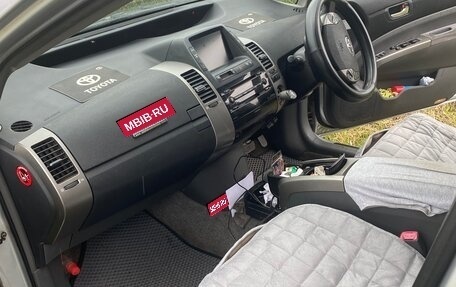 Toyota Prius, 2009 год, 800 000 рублей, 5 фотография