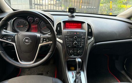 Opel Astra J, 2011 год, 400 000 рублей, 4 фотография
