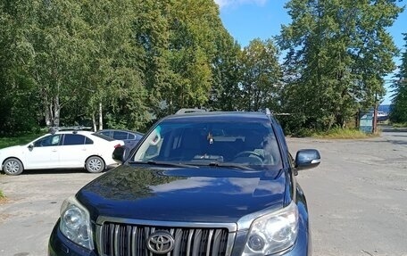Toyota Land Cruiser Prado 150 рестайлинг 2, 2013 год, 2 700 000 рублей, 2 фотография