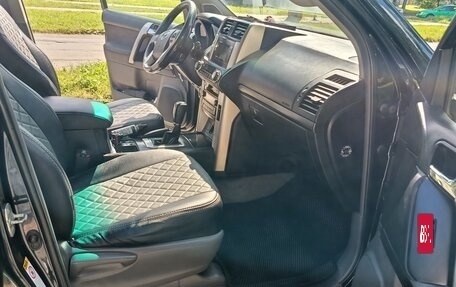 Toyota Land Cruiser Prado 150 рестайлинг 2, 2013 год, 2 700 000 рублей, 13 фотография