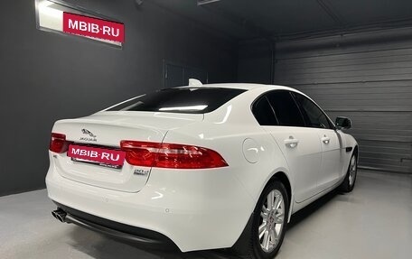 Jaguar XE I рестайлинг, 2016 год, 2 300 000 рублей, 9 фотография