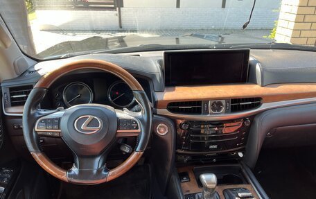 Lexus LX III, 2016 год, 5 700 000 рублей, 8 фотография
