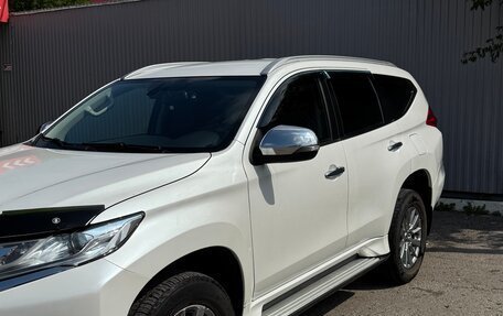 Mitsubishi Pajero Sport III рестайлинг, 2018 год, 2 500 000 рублей, 2 фотография