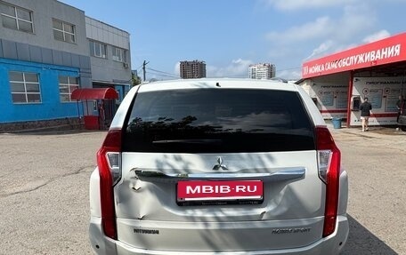 Mitsubishi Pajero Sport III рестайлинг, 2018 год, 2 500 000 рублей, 4 фотография
