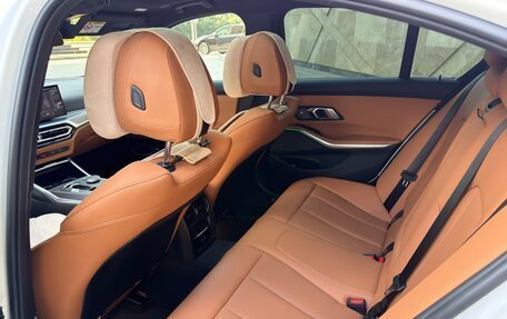 BMW 3 серия, 2023 год, 3 850 000 рублей, 13 фотография