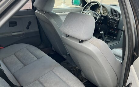 BMW 3 серия, 1994 год, 310 000 рублей, 13 фотография