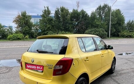 Skoda Fabia II, 2011 год, 650 000 рублей, 3 фотография