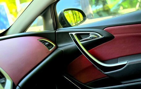 Opel Astra J, 2013 год, 1 200 000 рублей, 17 фотография