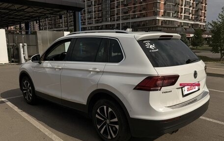 Volkswagen Tiguan II, 2019 год, 2 600 000 рублей, 13 фотография
