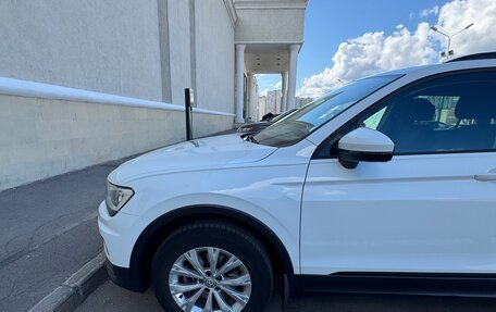 Volkswagen Tiguan II, 2020 год, 2 600 000 рублей, 9 фотография