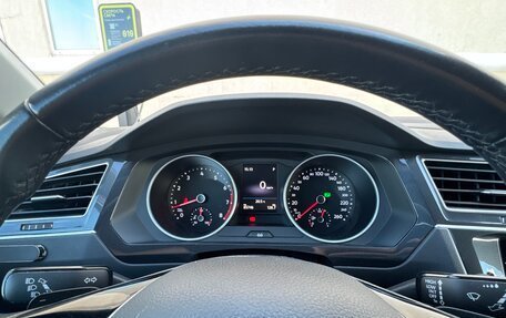 Volkswagen Tiguan II, 2020 год, 2 600 000 рублей, 5 фотография