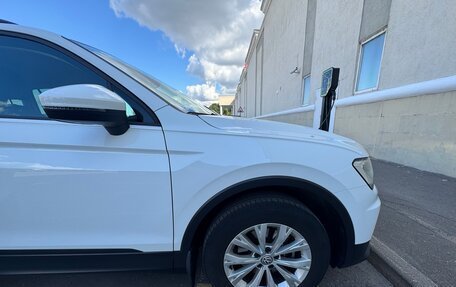 Volkswagen Tiguan II, 2020 год, 2 600 000 рублей, 16 фотография