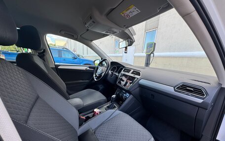 Volkswagen Tiguan II, 2020 год, 2 600 000 рублей, 25 фотография