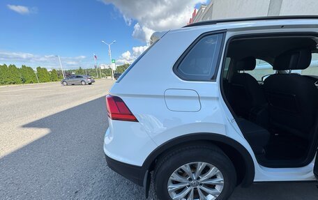 Volkswagen Tiguan II, 2020 год, 2 600 000 рублей, 18 фотография