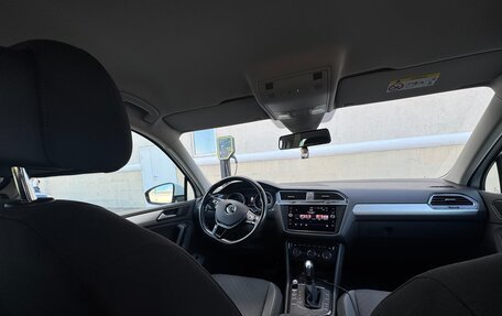 Volkswagen Tiguan II, 2020 год, 2 600 000 рублей, 20 фотография
