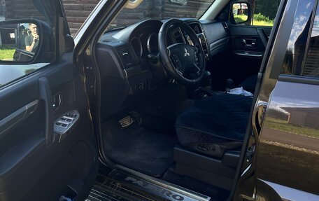Mitsubishi Pajero IV, 2019 год, 3 200 000 рублей, 7 фотография