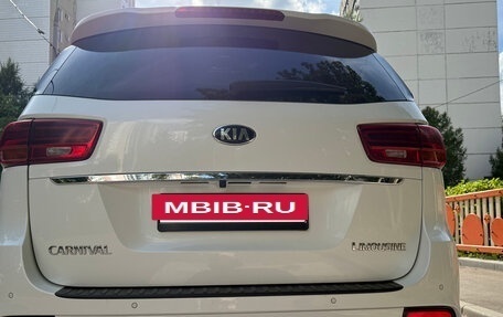 KIA Carnival III, 2018 год, 3 170 000 рублей, 7 фотография