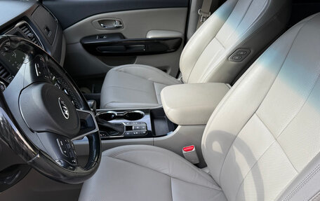 KIA Carnival III, 2018 год, 3 170 000 рублей, 19 фотография