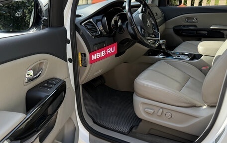 KIA Carnival III, 2018 год, 3 170 000 рублей, 17 фотография