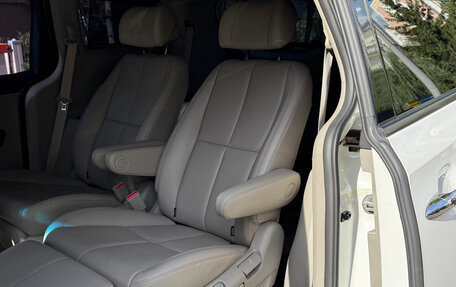 KIA Carnival III, 2018 год, 3 170 000 рублей, 26 фотография
