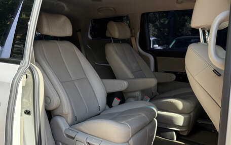 KIA Carnival III, 2018 год, 3 170 000 рублей, 37 фотография