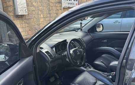 Mitsubishi Outlander III рестайлинг 3, 2006 год, 780 000 рублей, 6 фотография