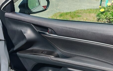 Toyota Camry, 2021 год, 3 300 000 рублей, 24 фотография