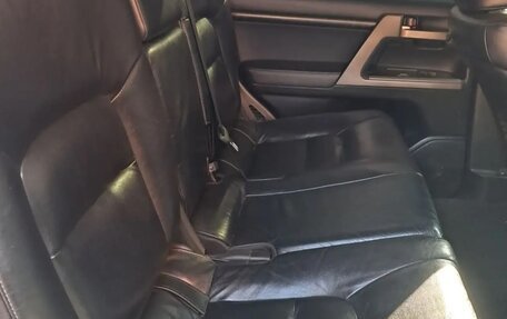 Toyota Land Cruiser 100 рестайлинг 2, 2000 год, 3 500 000 рублей, 6 фотография
